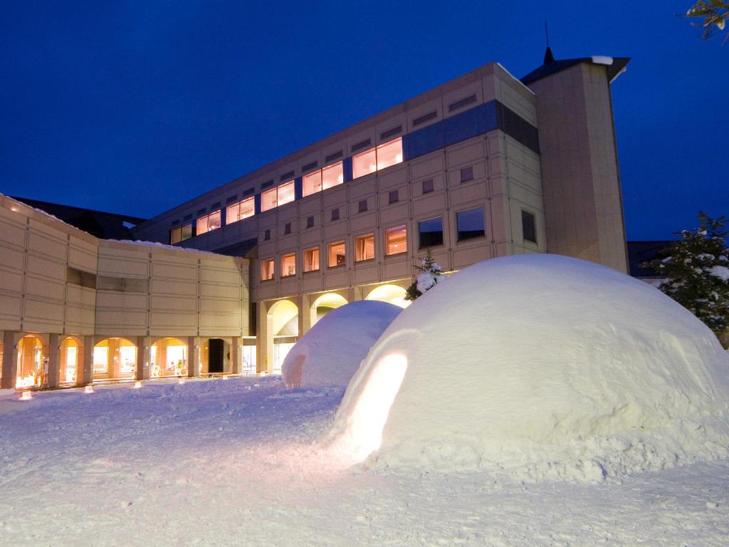 【日本】福島 裏磐梯湖畔渡假村 (Lake resort hotel) 五色の森｜必泡貓魔溫泉 露天雪中溫泉黃金之湯/五色沼夢幻雪景，雪中散策吃雪冰