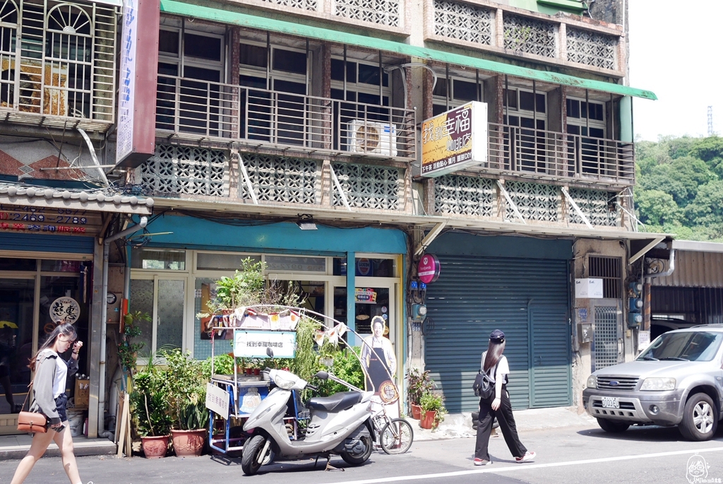 【基隆】 找到幸福咖啡店｜正濱漁港旁 堅持在地食材、手工製作，海味濃、咖啡香的海景咖啡。