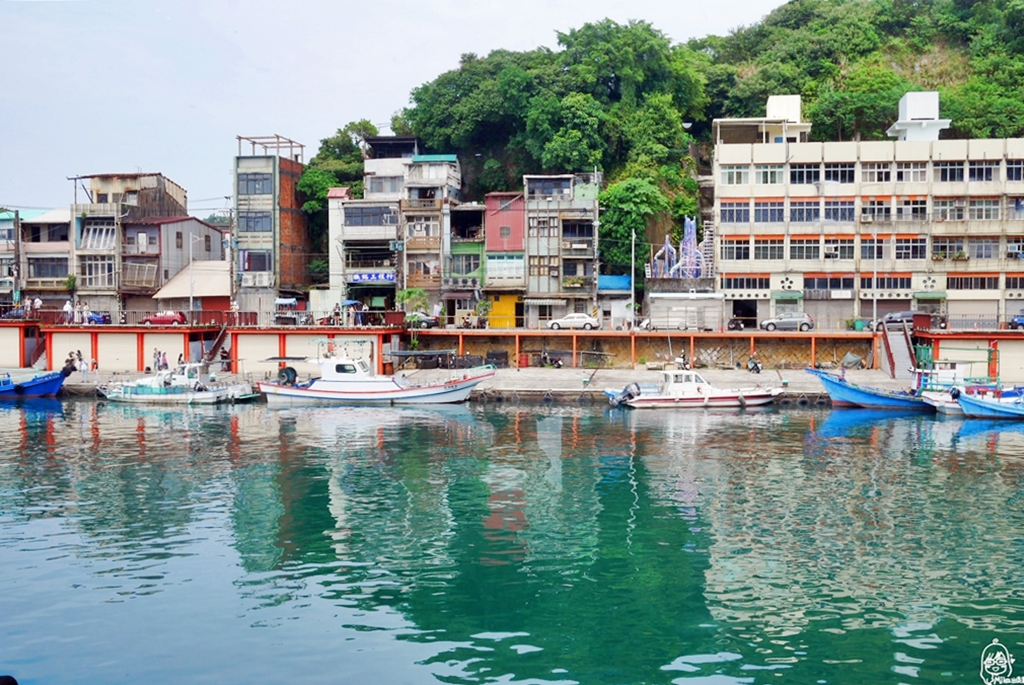 【基隆】 找到幸福咖啡店｜正濱漁港旁 堅持在地食材、手工製作，海味濃、咖啡香的海景咖啡。