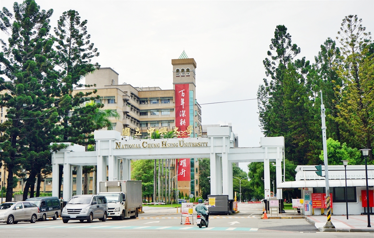 台中。來南區森活  精選免費親子景點、公園、圖書館 懶人包｜台鐵、高鐵 雙鐵共構  生活便利，被明星學區、綠意森活包圍的悠閒宜居潛力股 南區。