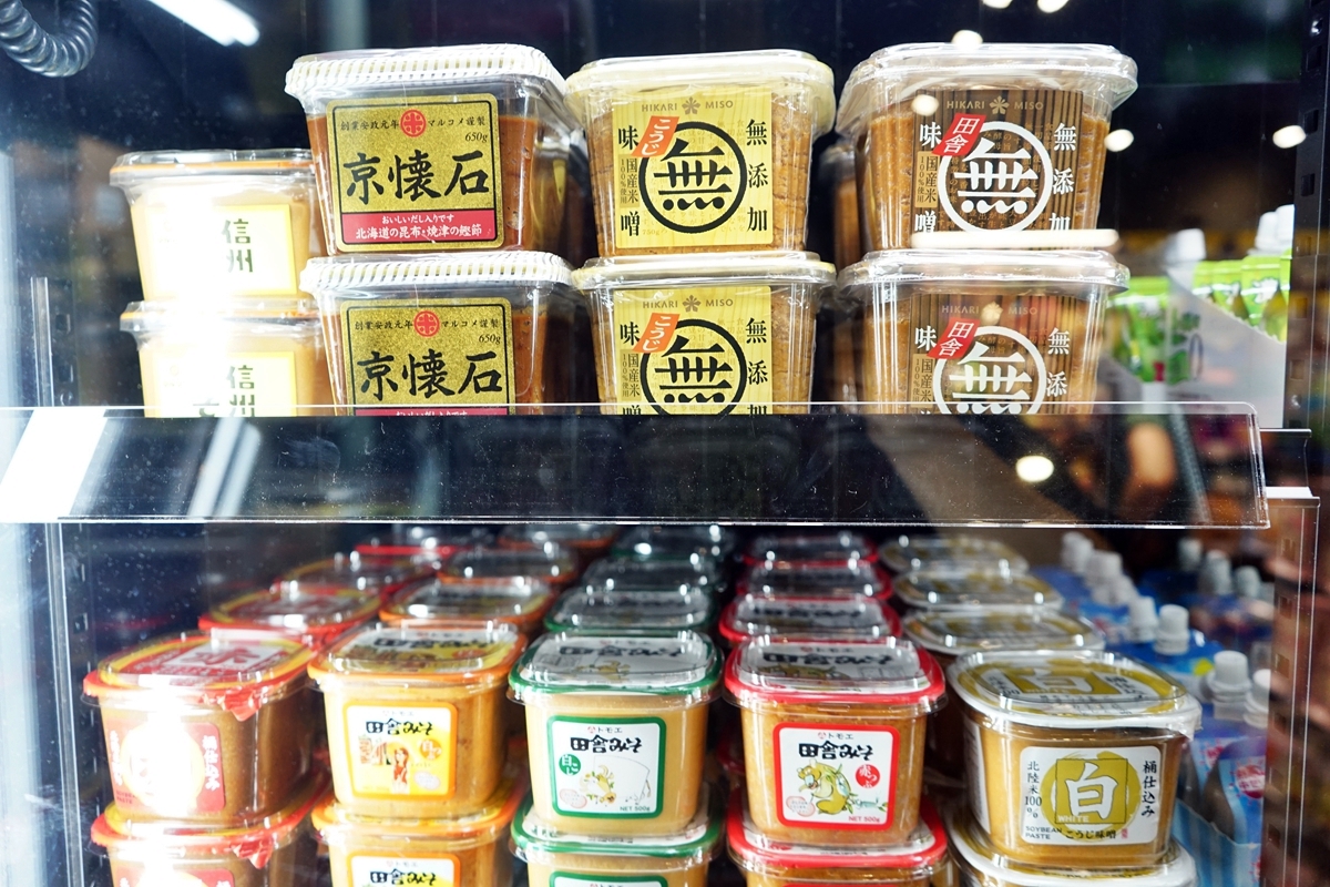 【台北】  餅の鋪（忠孝東路店）｜精品級裝潢 平價消費  給你有質感的購物體驗！專營日韓進口 精選10大人氣必買推薦。