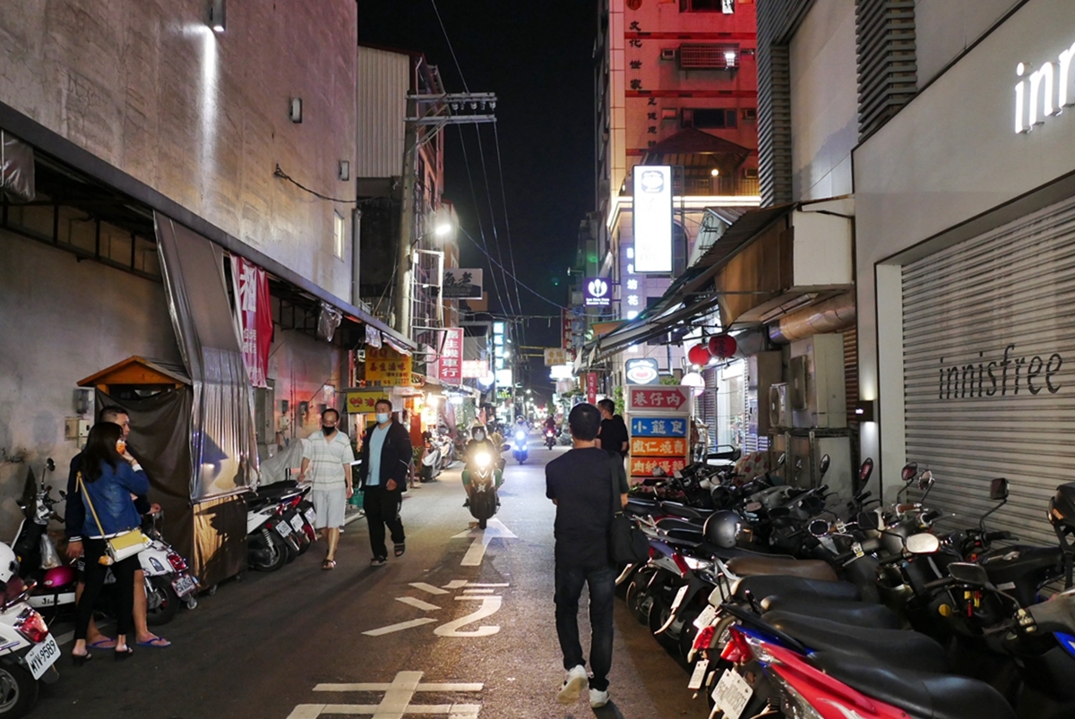 【嘉義】 蘭桂坊花園酒店｜嘉義最推薦住宿  位於文化夜市巷弄內  鬧中取靜 地理位置最卓越的質感文旅，貼心備品與服務，CP值高 機能性強。