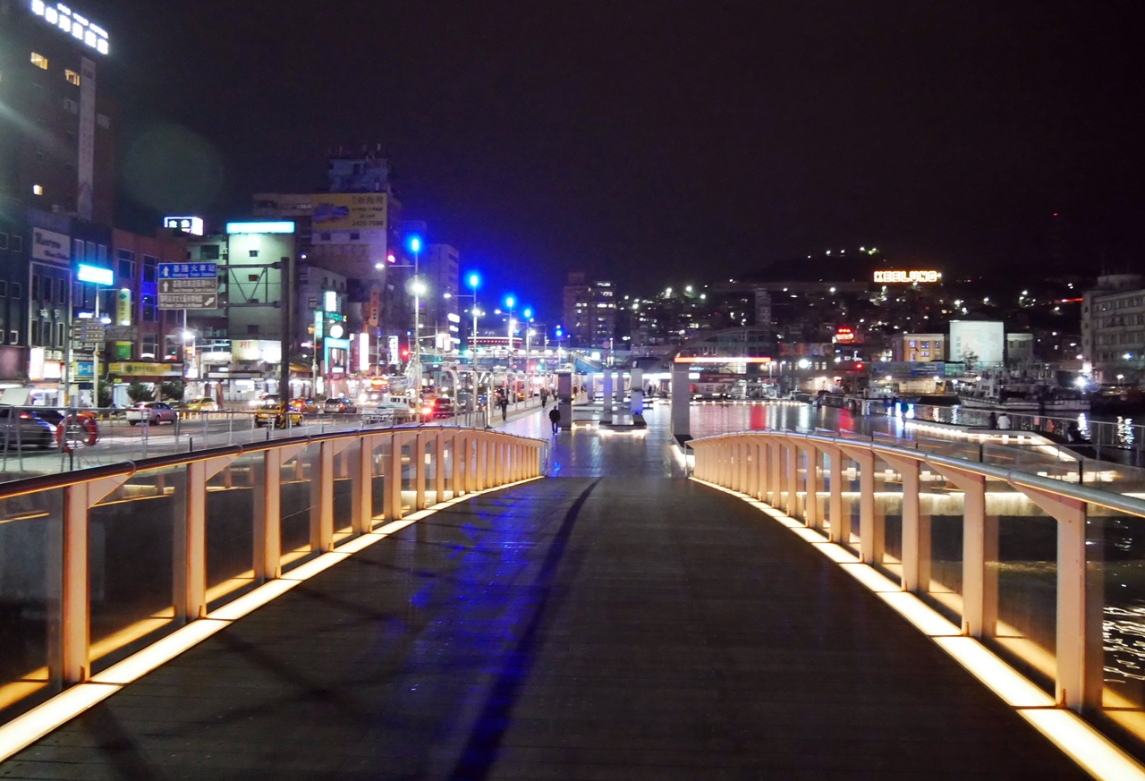 【基隆】 廟口夜市美食｜觀光客看過來，基隆廟口夜市銅板價在地老店小吃，精選8攤排隊美食！