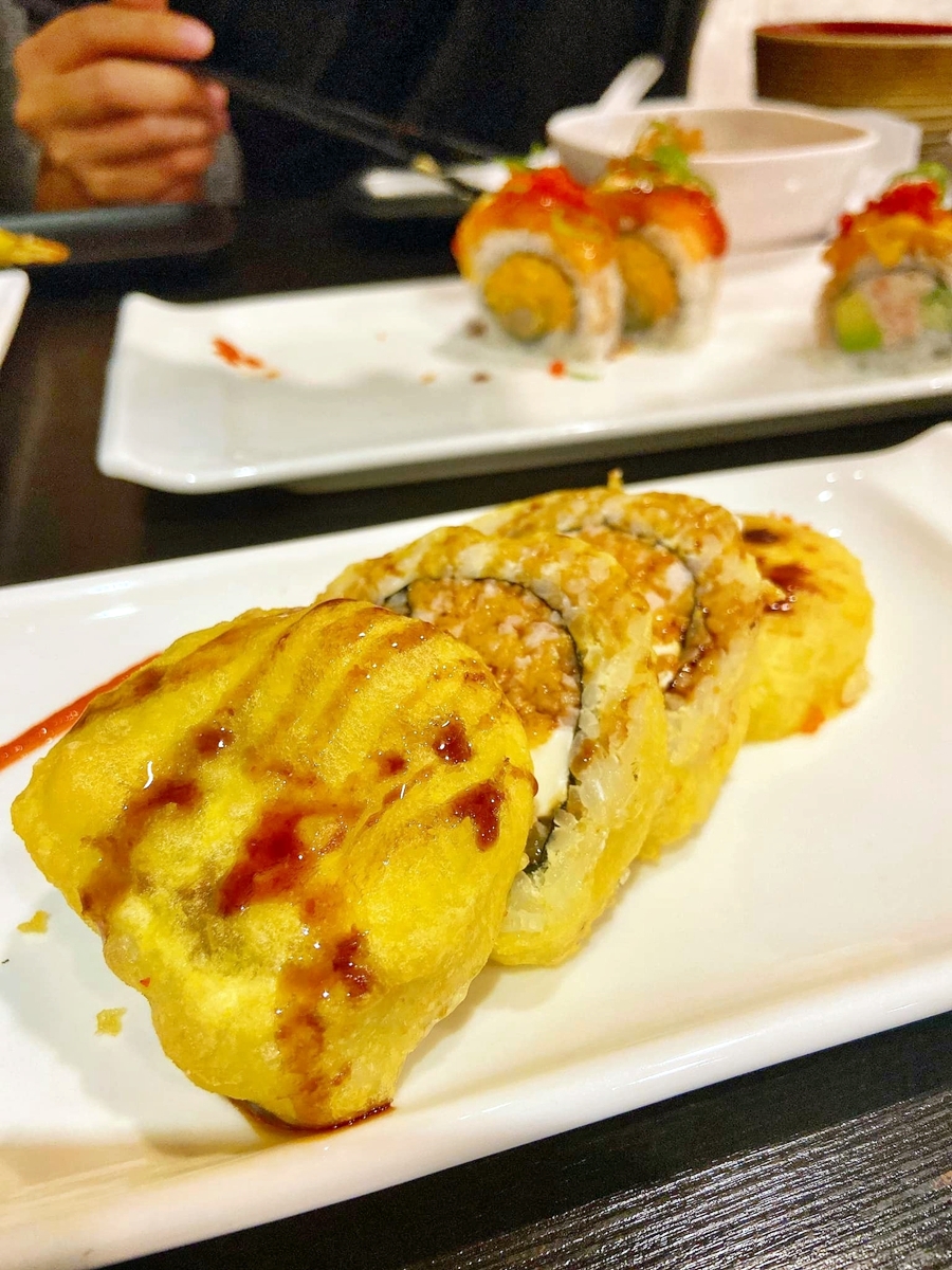 【桃園】 樂壽司•Raku美式壽司專賣 吃到飽｜美式加州壽司創意料理，點多少算多少，單點超過688元就以吃到飽計價。