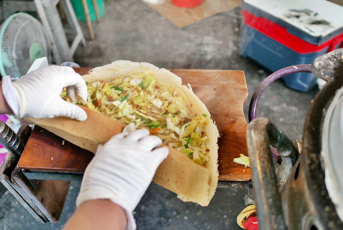 【台中】 順口香麥仔煎｜第三市場內必吃 在地排隊33年老店   現點現做的古早味小點心。