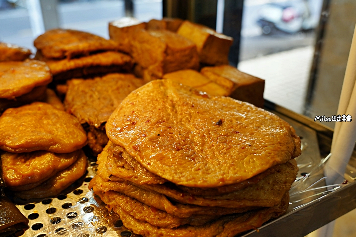 【桃園】 中壢  秘製滷味（桃園中原店）｜中原夜市美食 祖傳秘方 秘製冷滷味正流行，秘醬滷味有迷人焦色，吃起來卻意外爽口好吃又入味，無負擔的宵夜美食。