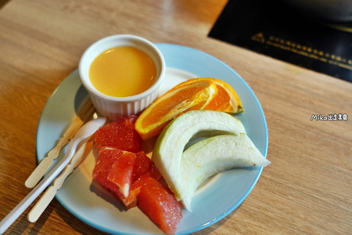 【桃園】 鬥牛士二鍋 桃園食尚店｜超划算 壽喜燒/火鍋 平日午餐只要338吃到飽，九月驚喜活動 來電預約還有機會獲得每日限量 隱藏版大仙肉盤！超過百種食材任你選，還有愛玉仙草、剉冰等…。