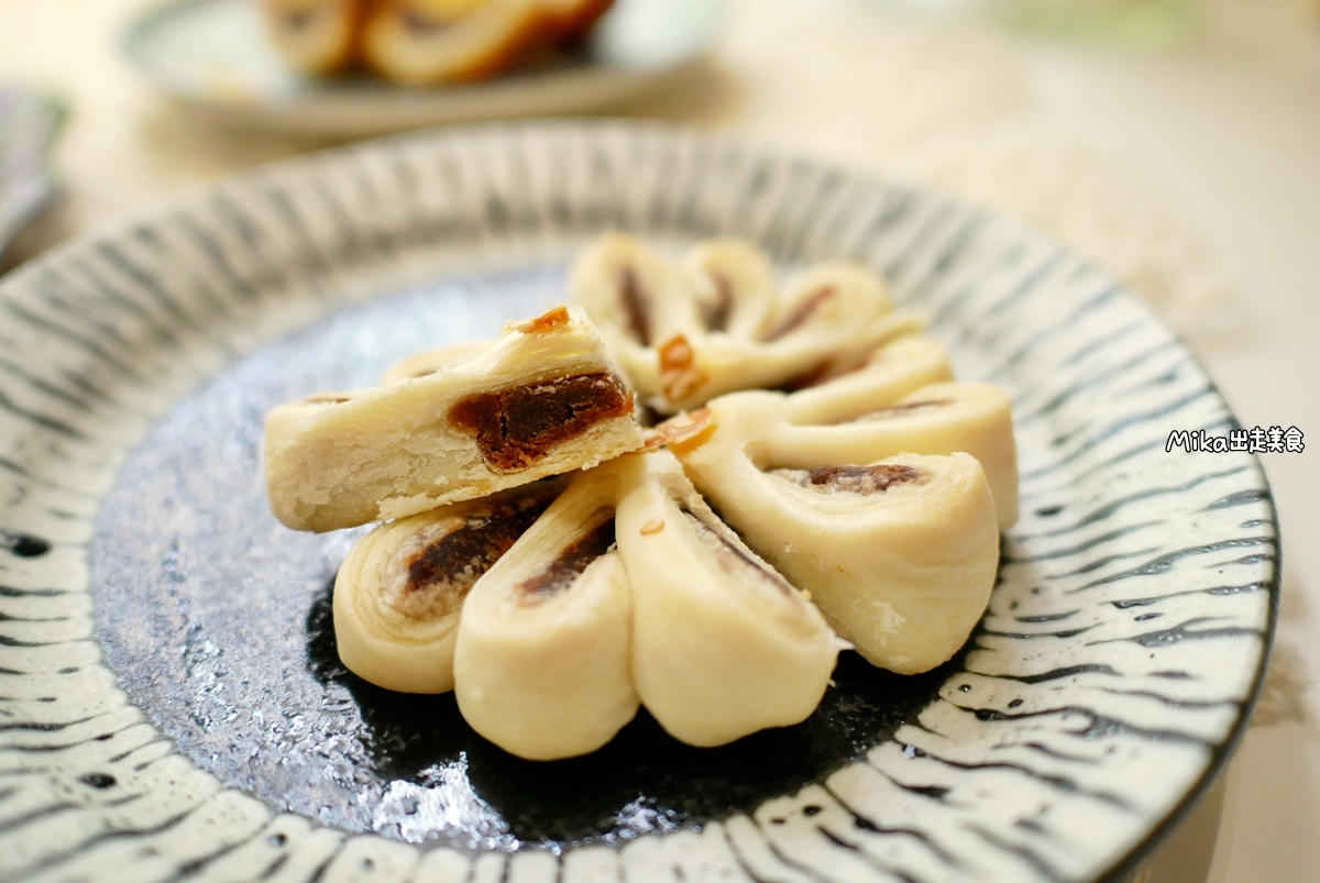 【桃園】 平鎮 一格 une pâtisserie｜忠貞市場旁 70年老宅雜貨店改造  復古優雅 雲南漢餅咖啡館。