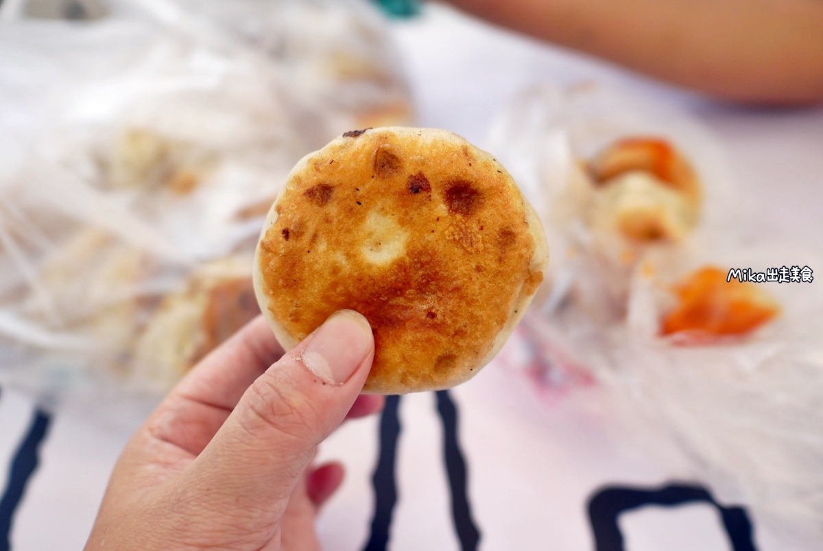 【台中】 一品香水煎包專賣店｜皮薄餡多 超爆汁人氣餡餅，夏季限定 瓠瓜水煎包必吃。