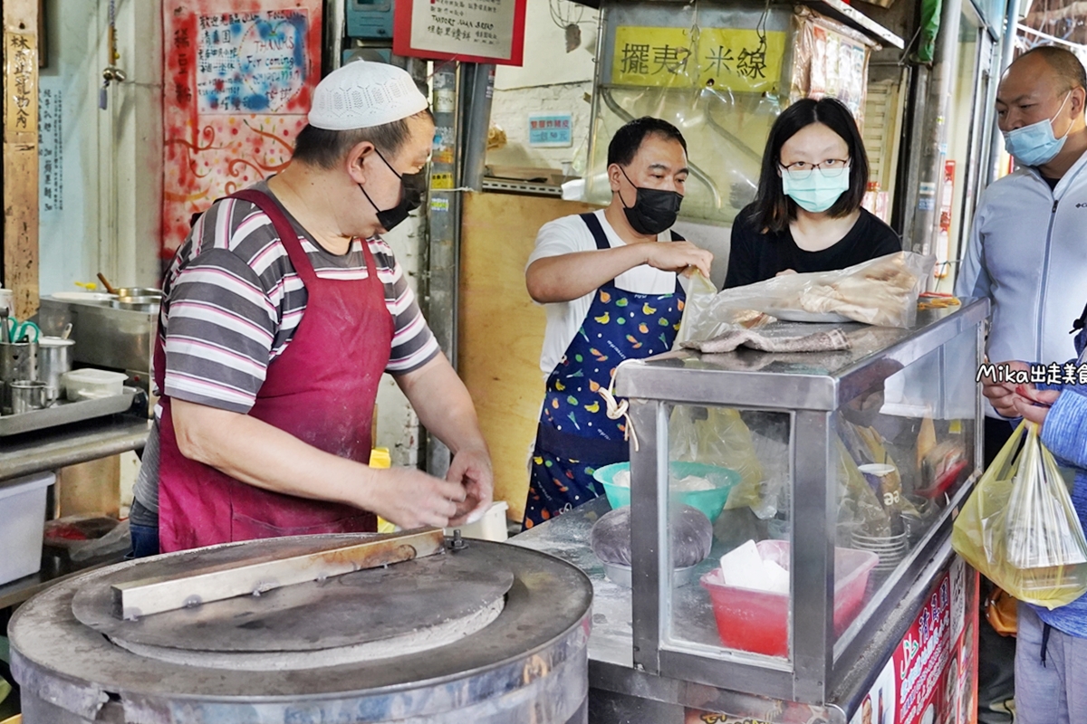 【桃園】平鎮 忠貞市場 清真園雲南回民小吃｜市場隱藏版 雲南回民小吃專賣店，還有坦都爐現烤出爐 香噴噴印度烤餅。