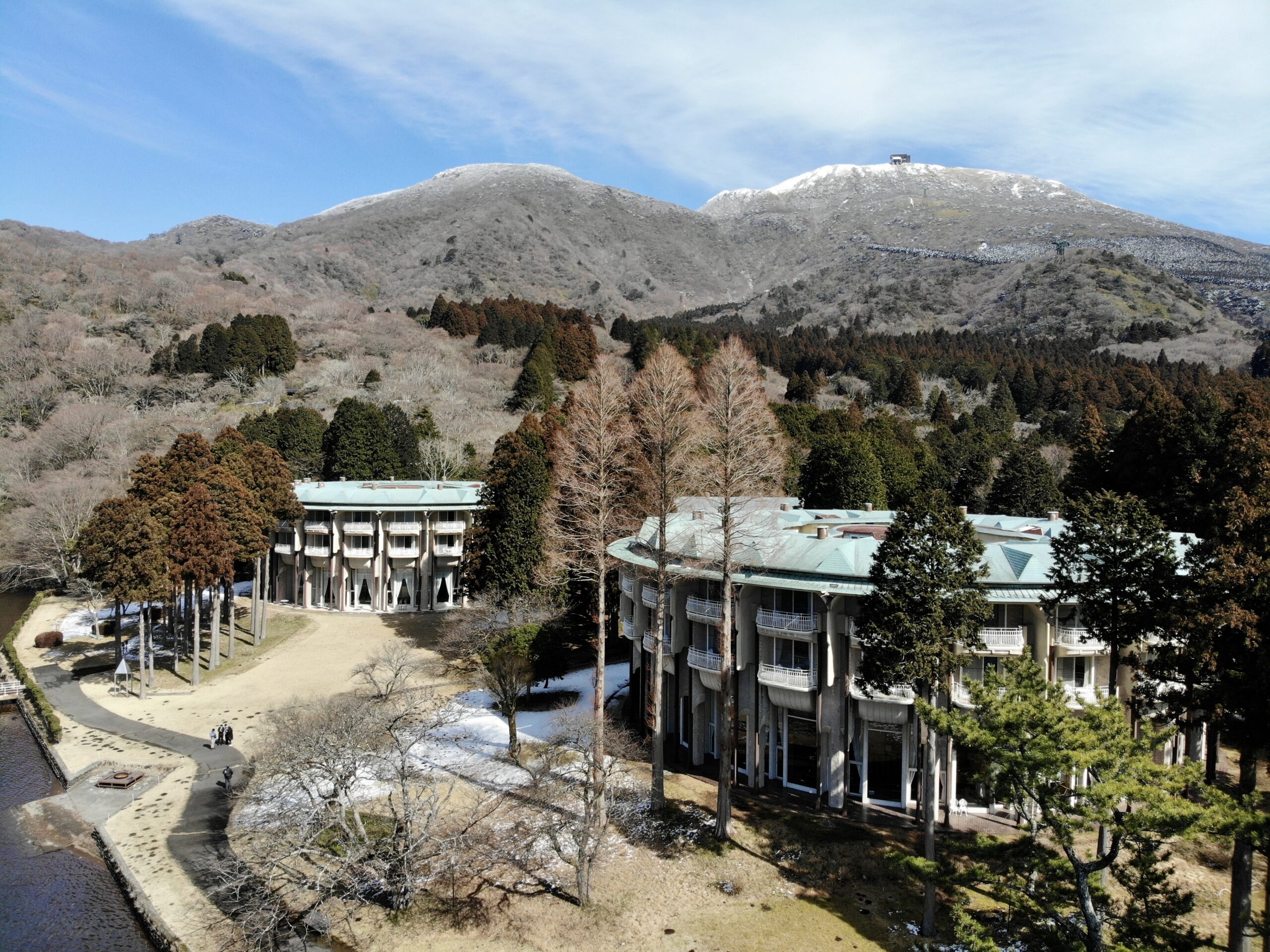 【日本】 箱根 蘆之湖皇家王子大飯店｜箱根推薦住宿 坐擁富士山腳下與蘆之湖畔，還設有通往駒岳山高空纜車的絕美湖畔飯店。