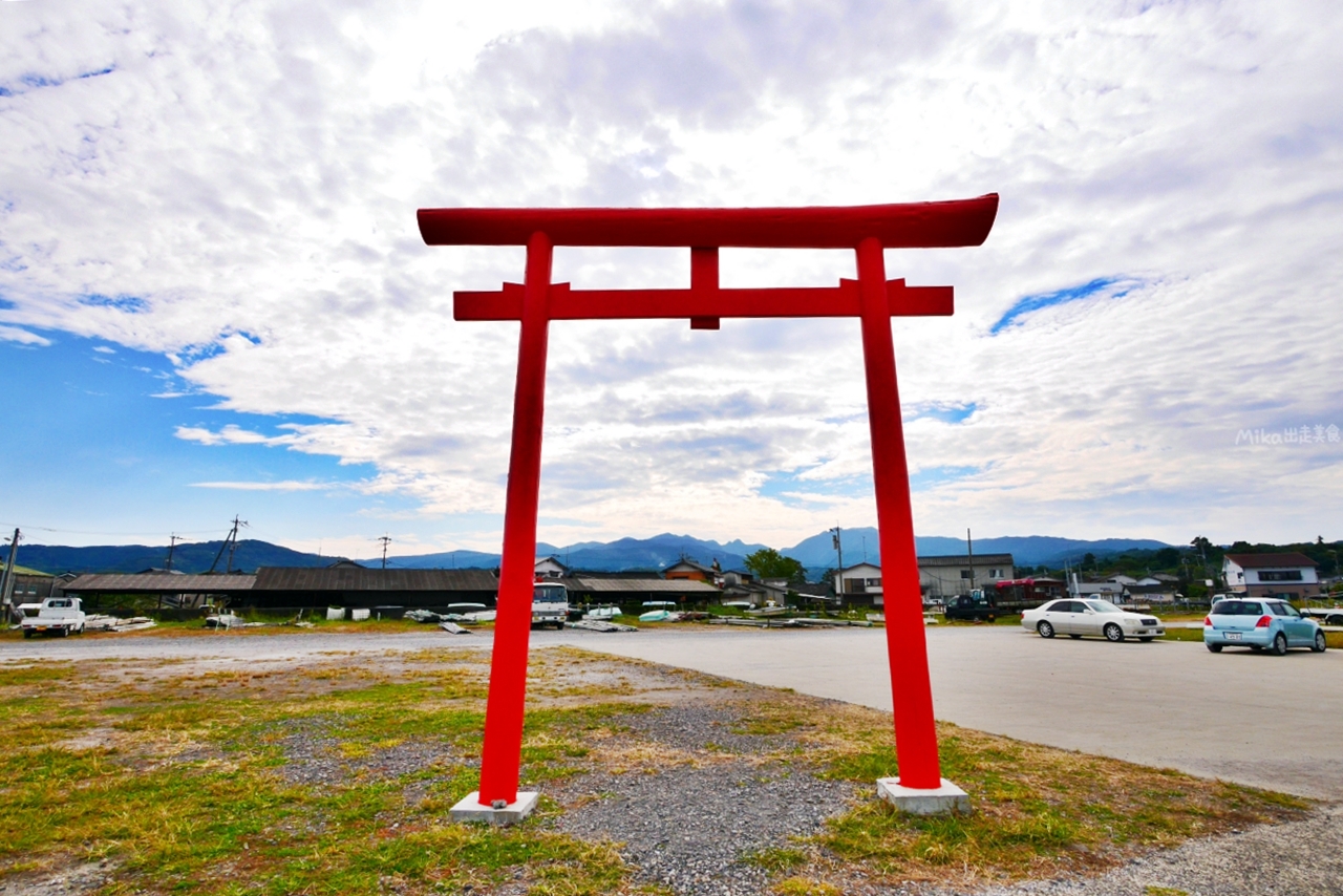 【日本】佐賀 沖之神｜ 傳說中的大魚神社「海中鳥居」，潮汐大起大落的有明海中，退潮才會現身 陸海連一線鳥居。