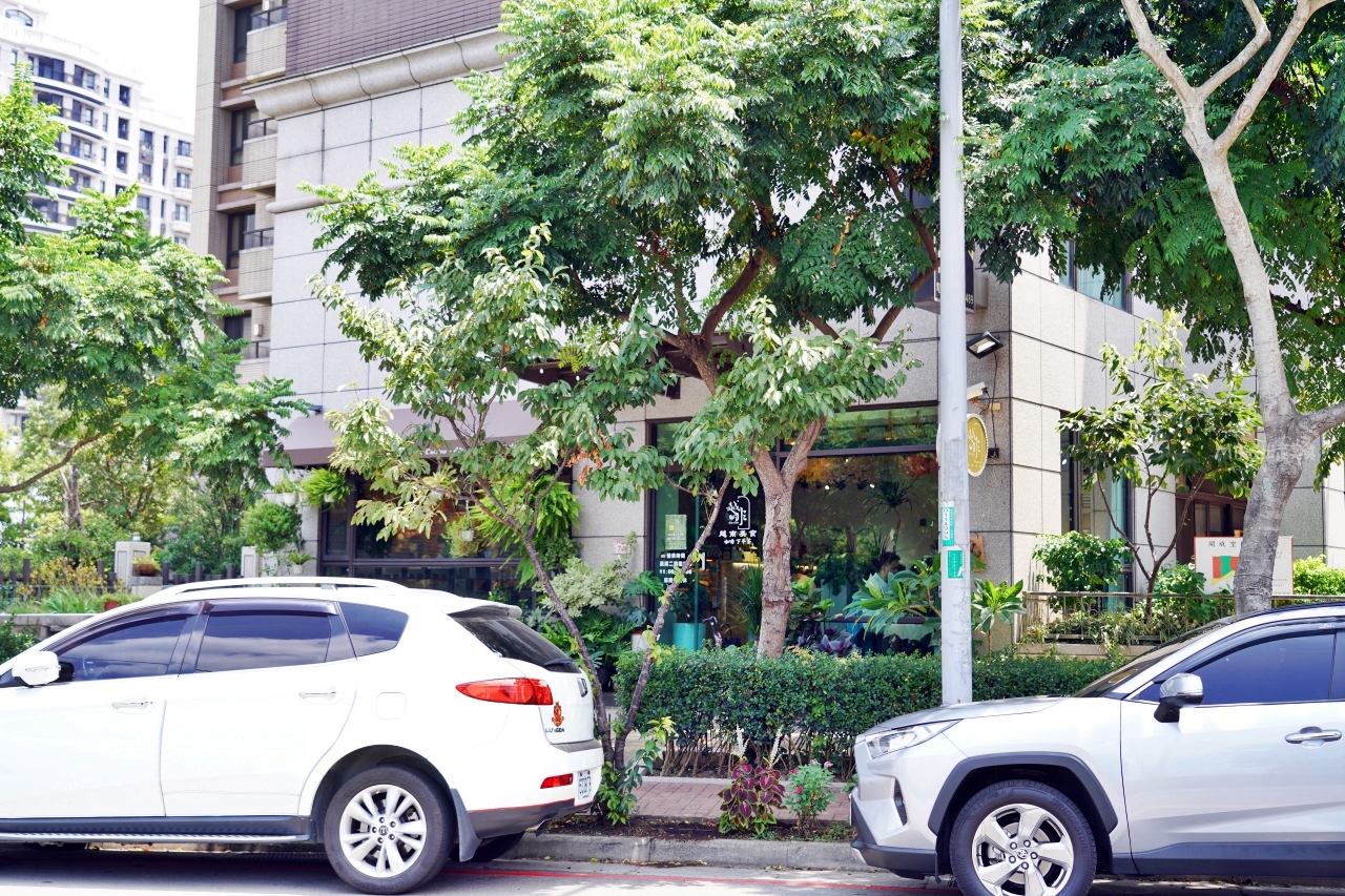 【桃園】 中壢 青埔越啡 越南美食植物咖啡館｜超文青網美 植物系咖啡廳＋越南美食，讓越南料理也可以很網美，根本完美結合。