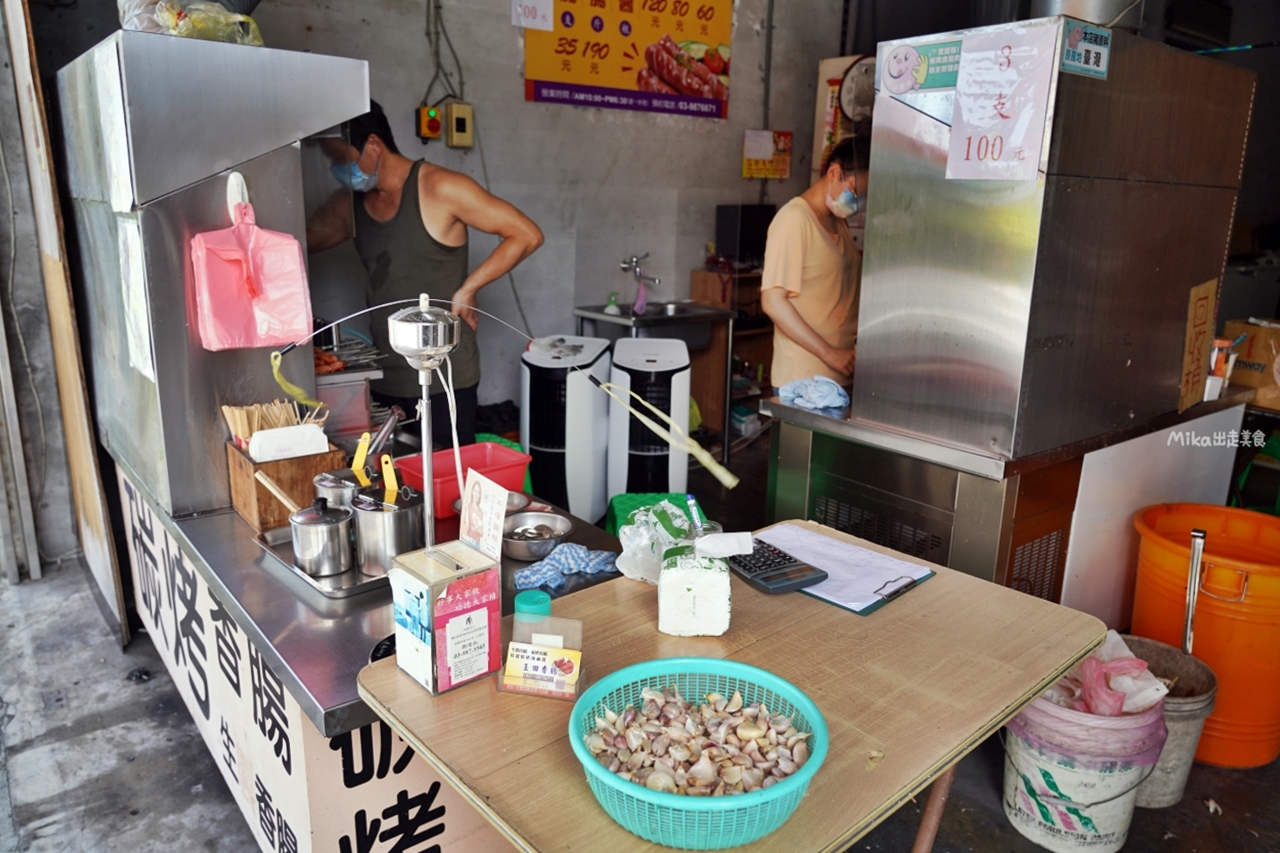 【宜蘭】 阿暖蔥油餅（礁溪店）｜ 正宗玉田香腸旁 手工捏麵 酥脆油炸蔥油餅店，可買玉田香腸包蔥油餅一起吃，雙重享受。