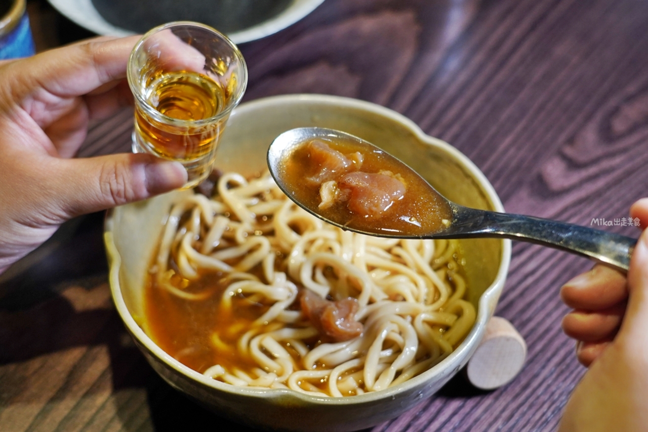 【台中】 西區 三生有幸｜ 老饕都這樣吃 牛肉麵搭配威士忌！？油封鴨腿也是必點極品。