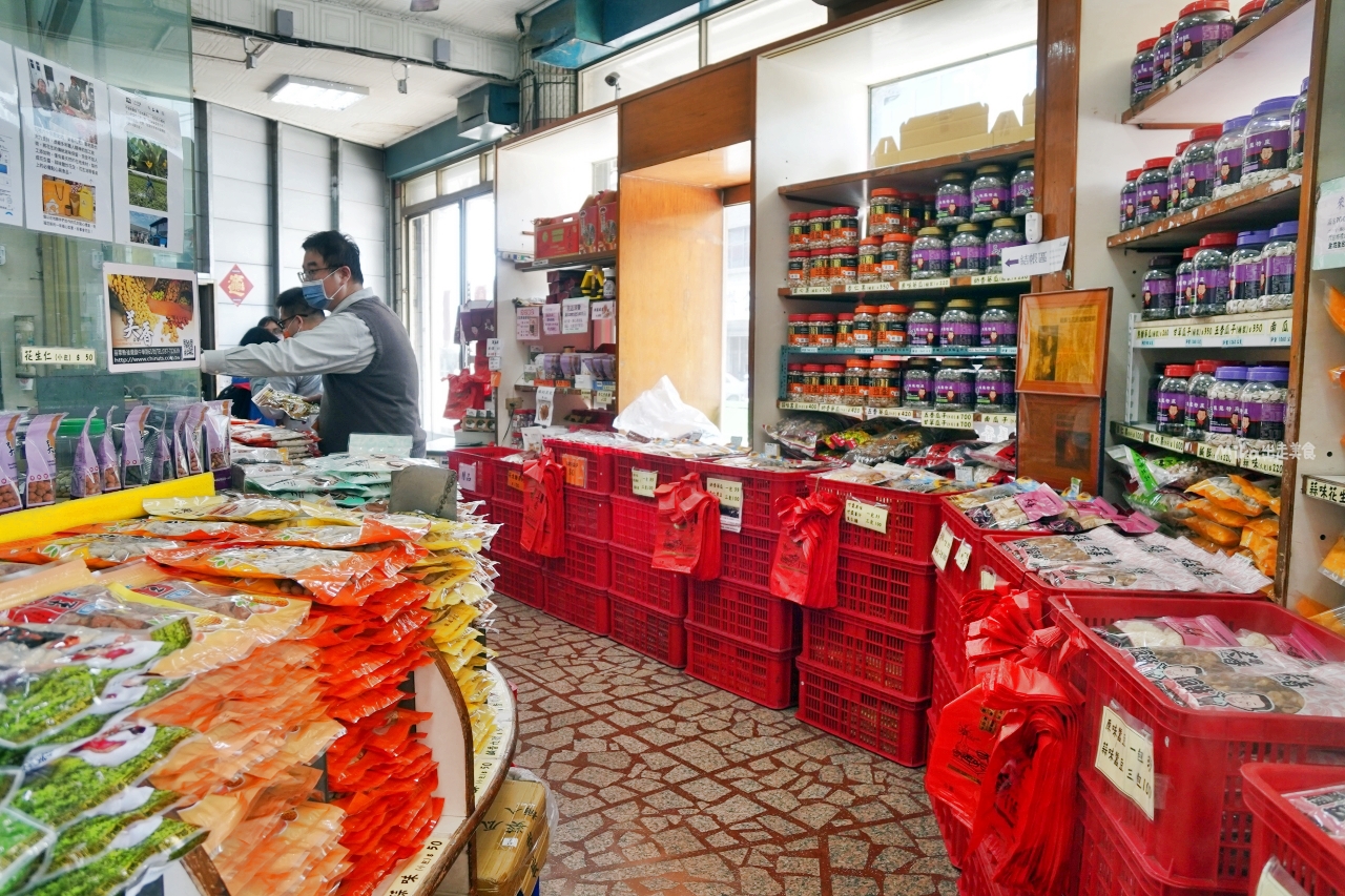 【苗栗】 後龍 美香食品｜在地必買伴手禮 賣花生賣到蓋大樓！ 60年老字號的美香 紅泥花生鼻祖店。