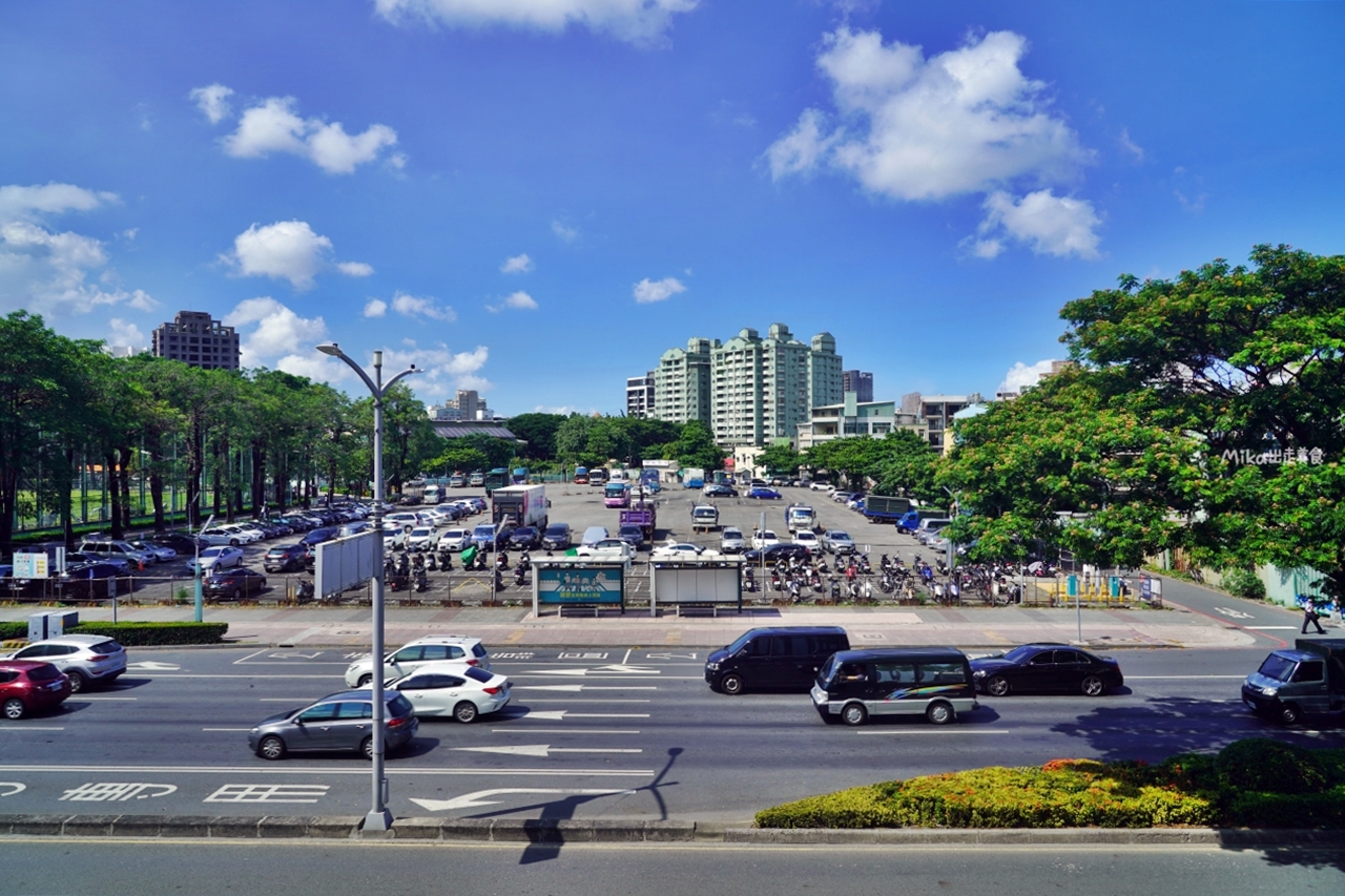 【高雄】 捷絲旅 高雄中正館｜超高CP值質感住宿，以音樂風格為設計主軸，靠近捷運五塊厝站，鄰近衛武營、武廟夜市等景點..交通便利。