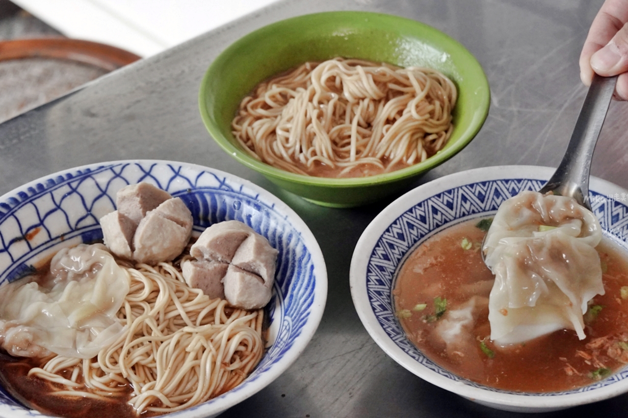 【宜蘭】小趙乾麵｜在地街邊 近40年老麵店，古早味乾麵還可以客製化，餛飩跟麻醬超推，還有隱藏版雙醬麵。