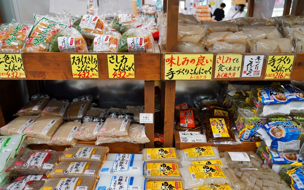 【日本】 福島市 道の駅 ふくしま｜購物土特產、水果、美食街的公路休息站，還有吉利蛋與莫魯貝的超萌人孔蓋。