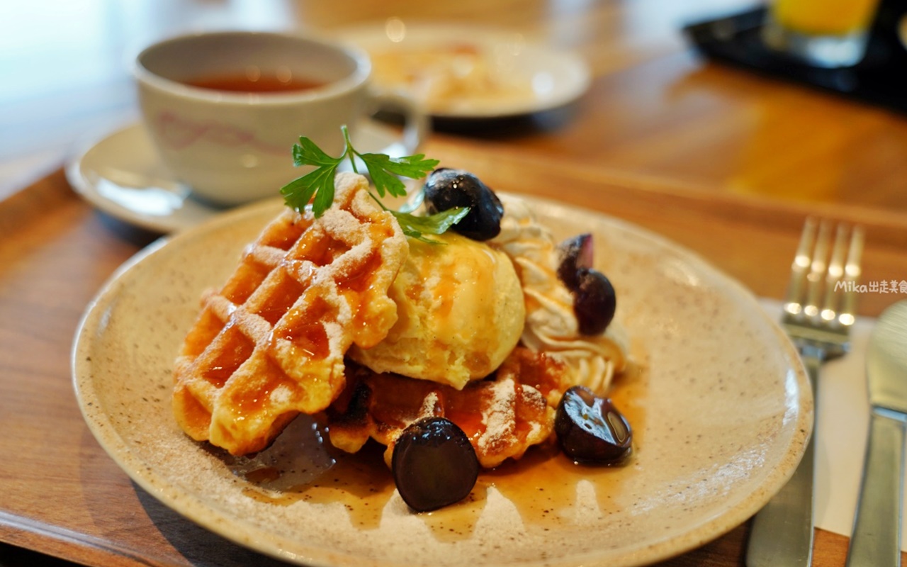 【日本】 福島市 道の駅 ふくしま｜購物土特產、水果、美食街的公路休息站，還有吉利蛋與莫魯貝的超萌人孔蓋。