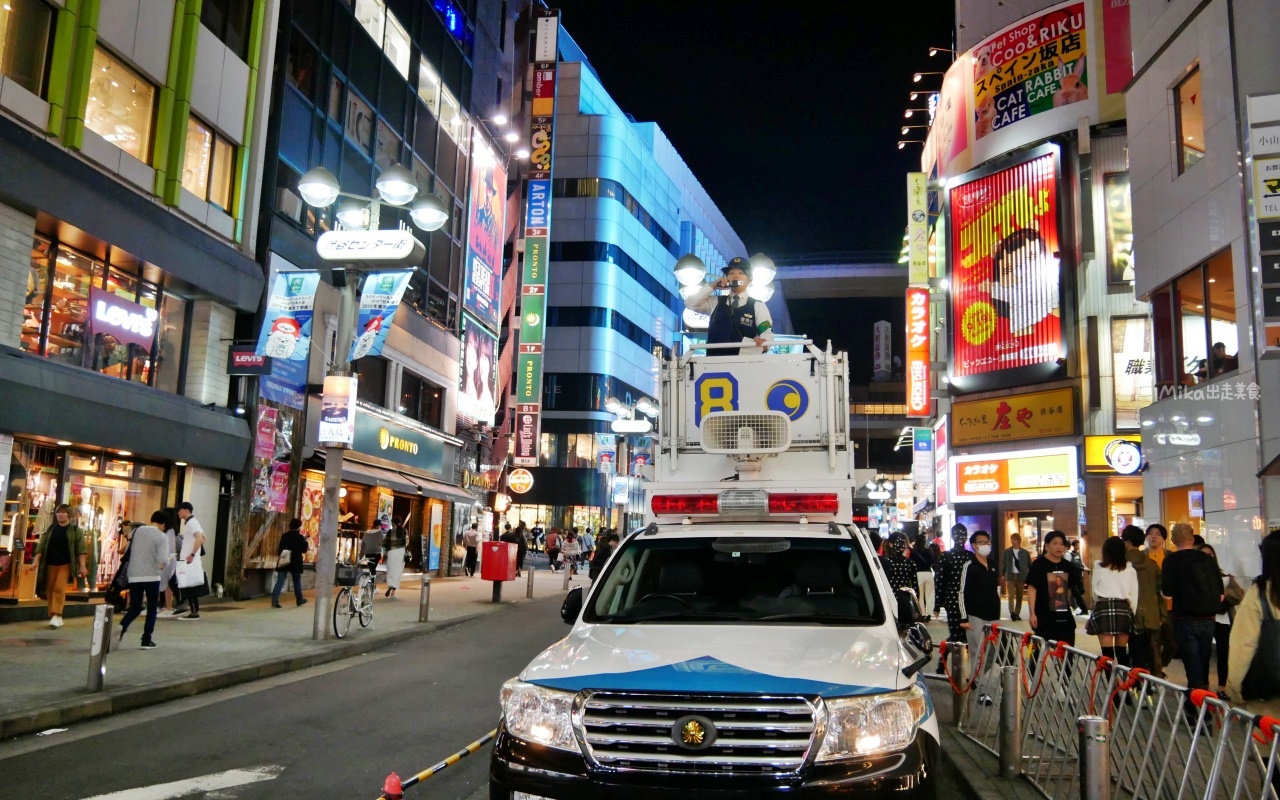 【日本】 東京澀谷 ｜ 東京最盛大 一年一度盛大扮裝 群魔亂舞 萬聖節派對，推薦俯瞰澀谷站前十字路口的置高拍攝點。