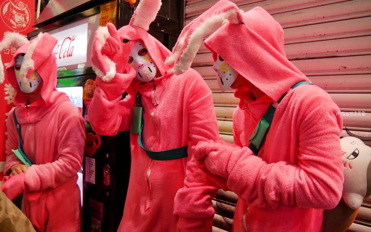 【日本】 東京澀谷 ｜ 東京最盛大 一年一度盛大扮裝 群魔亂舞 萬聖節派對，推薦俯瞰澀谷站前十字路口的置高拍攝點。