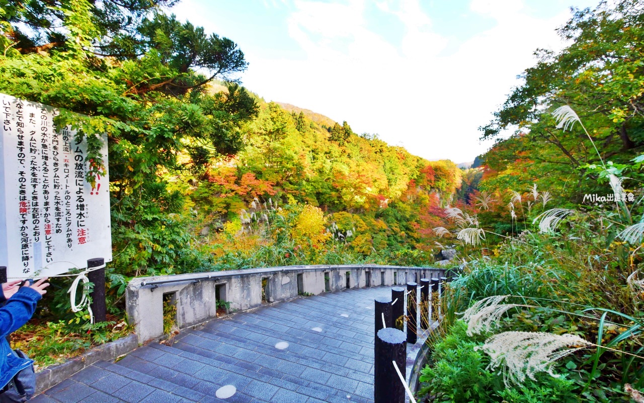 【日本】 東北秋田 小安峽大噴湯｜隱藏版景點 深V峽谷楓紅 還有舉世罕見的超大溫泉蒸氣噴湯，又稱“地獄釜”。