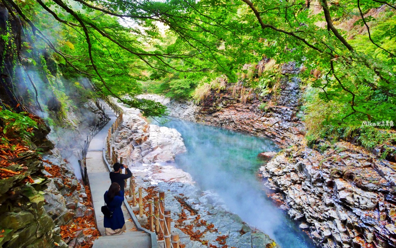 【日本】 東北秋田 小安峽大噴湯｜隱藏版景點 深V峽谷楓紅 還有舉世罕見的超大溫泉蒸氣噴湯，又稱“地獄釜”。