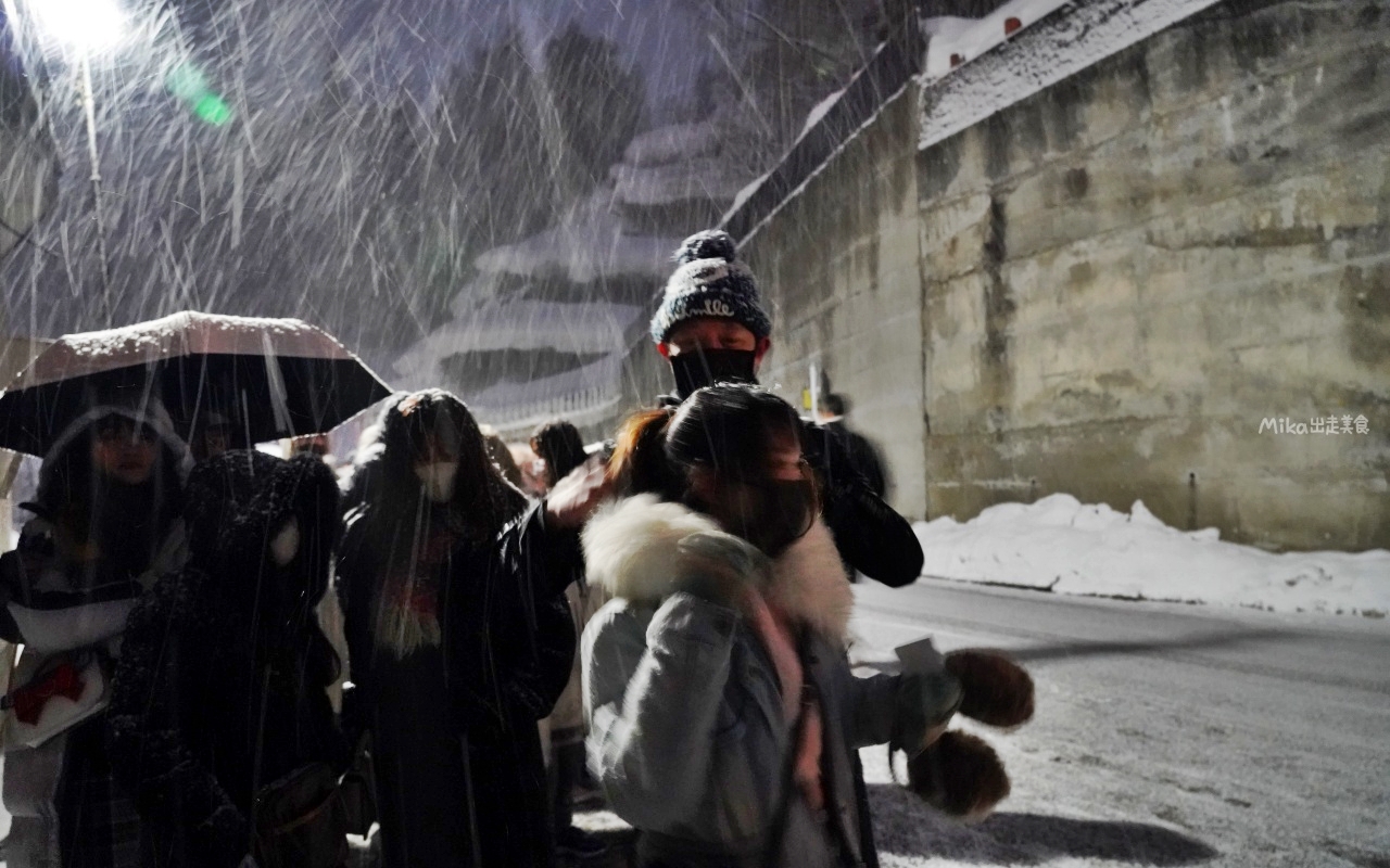 【日本】 山形 銀山温泉 Ginzan Onsen｜鄉間木造旅館溫泉街，好像神隱少女場景！還有公共浴場、足浴可以泡喔。