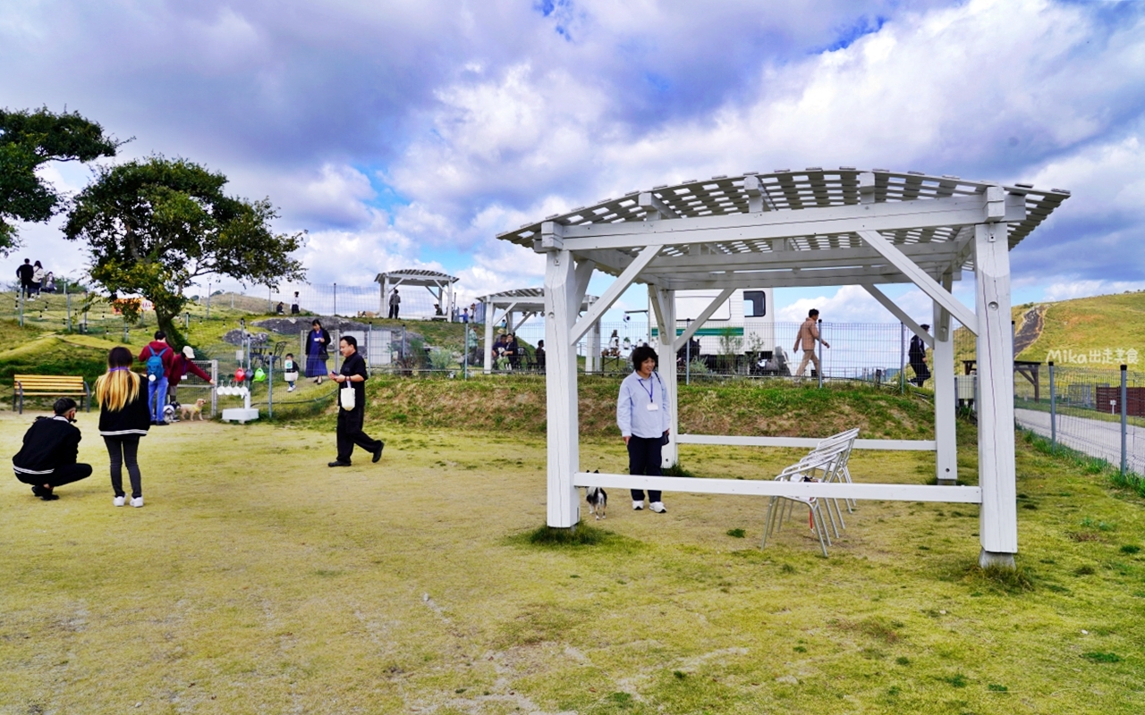 【日本】 北九州 平尾台自然之鄉｜擁有壯麗喀斯特地形的自然公園，入園免費，可露營烤肉還有兒童遊樂區與寵物專區等..。