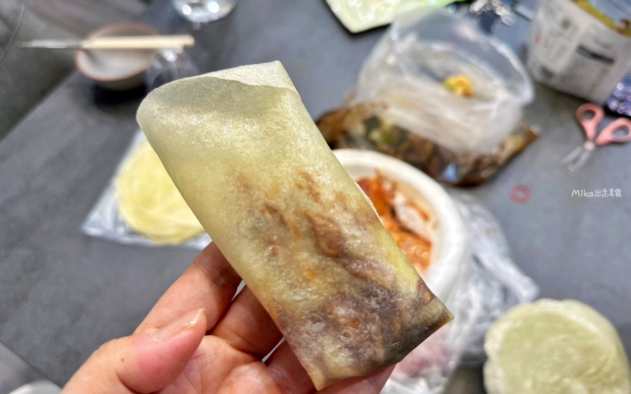 【桃園】 十八子烤鴨｜台式烤鴨 餅皮薄Q 一鴨兩吃，炒鴨架記得加高麗菜喔。