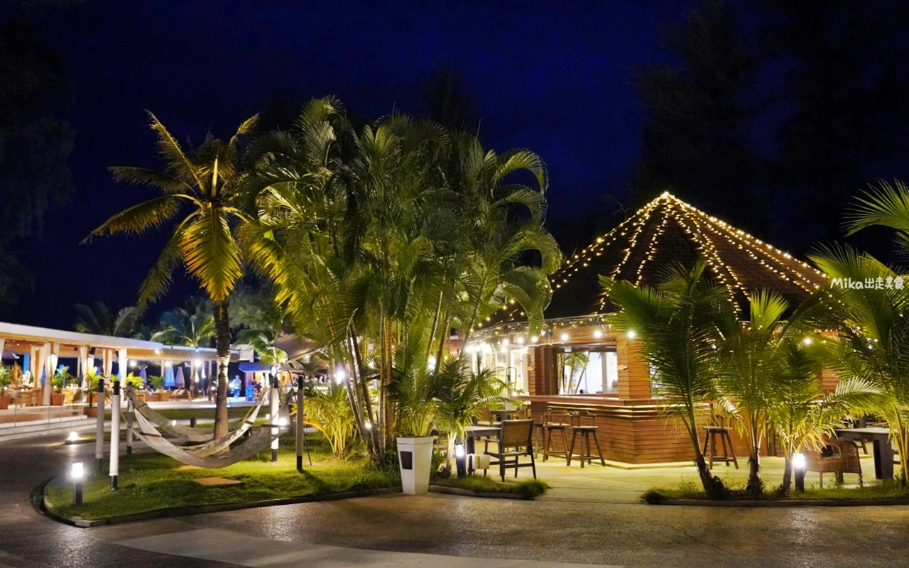 【泰國】 普吉島 阿里納拉海灘度假村 Arinara Beach Resort Phuket｜普吉島西海岸 海灘度假村推薦，平日一晚台幣2千有找，就住在沙灘上，環繞著泳池的VILLA房。