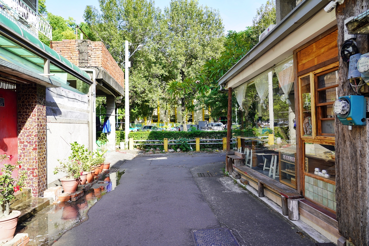 【台中】 南屯區 花毛かき氷喫茶｜日式復古老屋風，這裡有著顏質超高的季節水果、自家醃漬果醬日式刨冰。