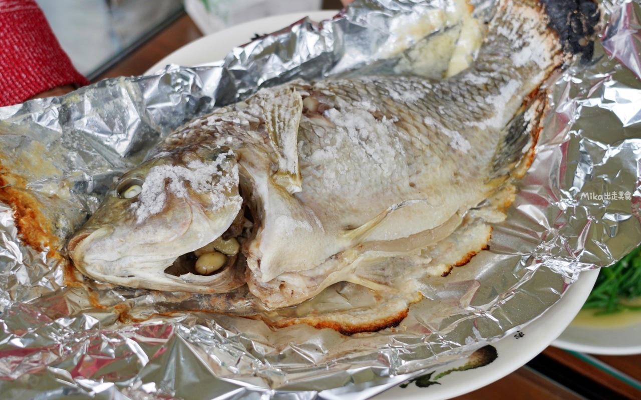 【桃園】 龍潭 三步五食休閒漁池 餐廳｜蓋在釣魚池上 現釣活魚餐廳，部分餐點需事先預約，魚肉鮮甜水嫩無土味，還有牛肉麵、客家料理等…。