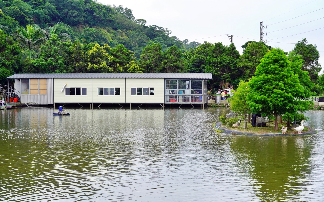 【桃園】 龍潭 三步五食休閒漁池 餐廳｜蓋在釣魚池上 現釣活魚餐廳，部分餐點需事先預約，魚肉鮮甜水嫩無土味，還有牛肉麵、客家料理等…。