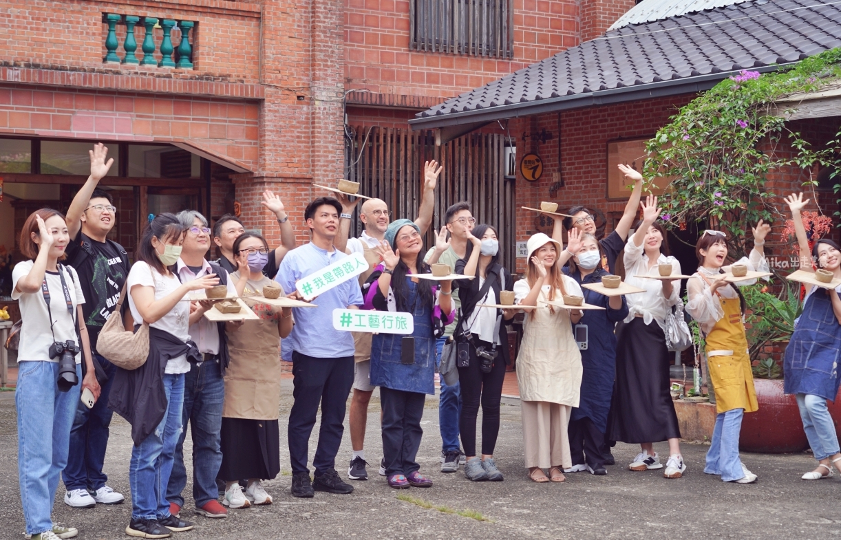 【苗栗】 公館 五榖文化村｜陶瓷觀光工廠 免門票，參觀陶藝術作品展覽還有免費導覽！推薦彩繪陶瓷DIY跟擂茶DIY很有趣。