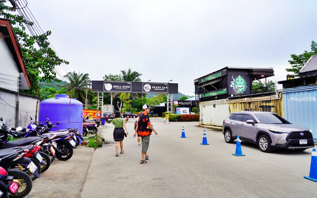 【泰國】 普吉島 Chillva Market 青蛙夜市｜普吉島必去，超好逛好吃又平價 很在地的青蛙夜市！