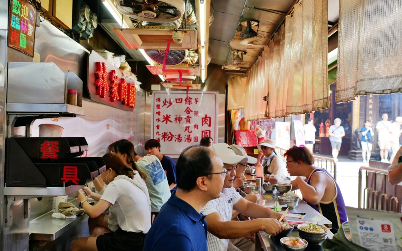 【新竹】 城隍廟 林家肉圓｜城隍廟周邊美食  百年老店 四代傳承，推芋頭紅糟肉圓跟肉燕。