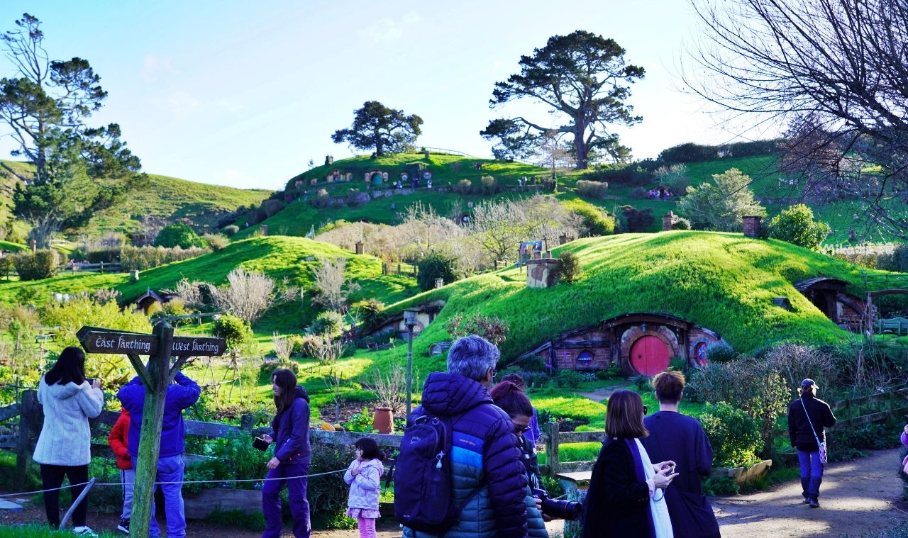 【紐西蘭】 哈比村 Hobbiton™ Movie Set Tours｜北島必去 走入魔戒夢幻電影場景，體驗哈比人的一天。