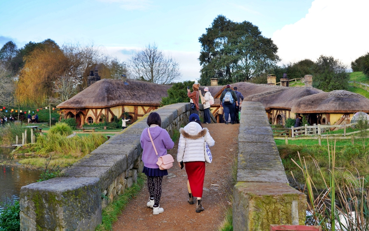 【紐西蘭】 哈比村 Hobbiton™ Movie Set Tours｜北島必去 走入魔戒夢幻電影場景，體驗哈比人的一天。