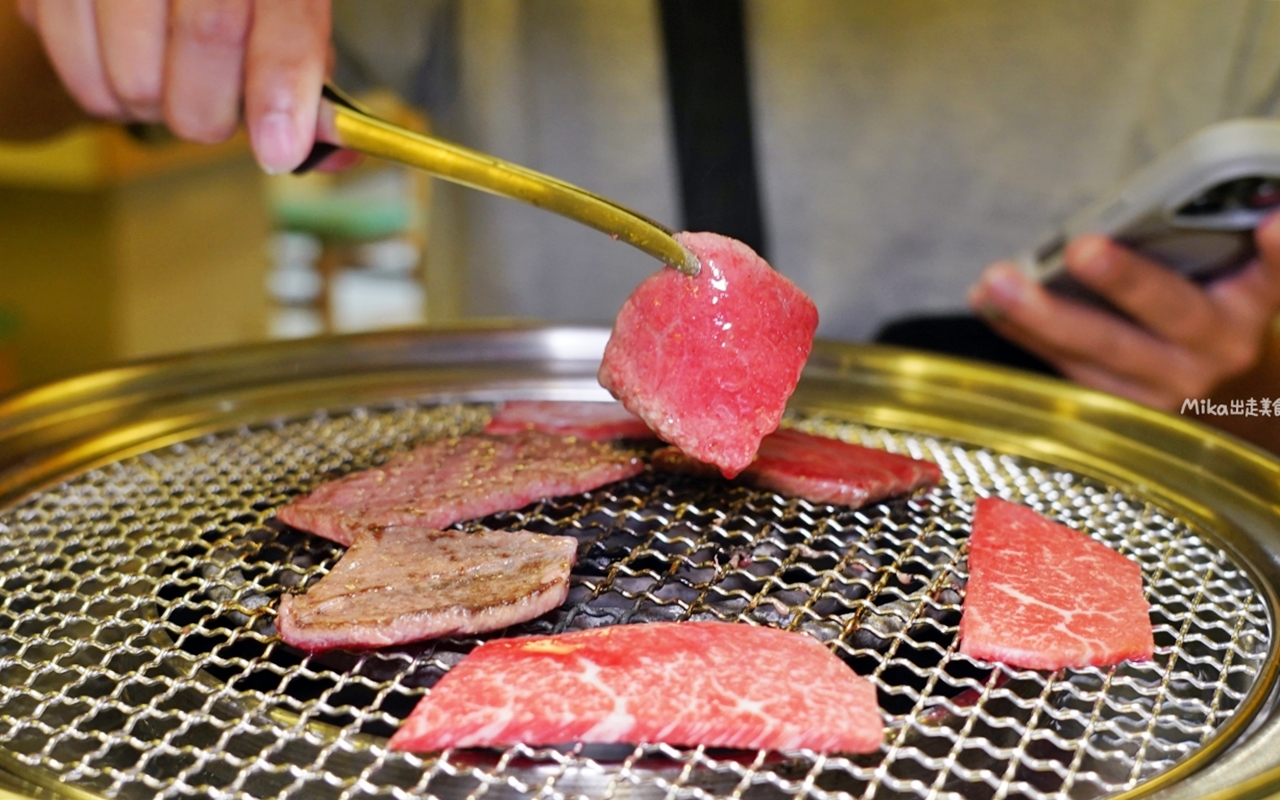 【新北】 新莊 饞饞燒肉｜輔大美食推薦，平價單點燒肉/鍋物， 一個人也能吃的單身友善餐廳，飲料、霜淇淋吃到飽。