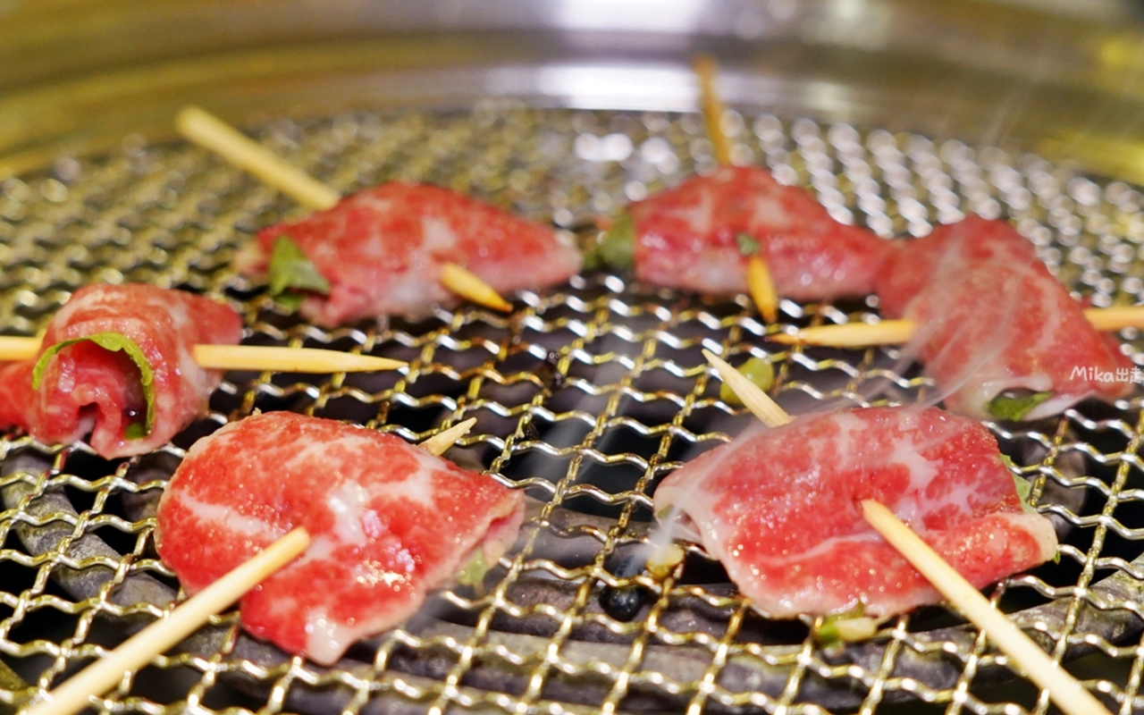 【新北】 新莊 饞饞燒肉｜輔大美食推薦，平價單點燒肉/鍋物， 一個人也能吃的單身友善餐廳，飲料、霜淇淋吃到飽。