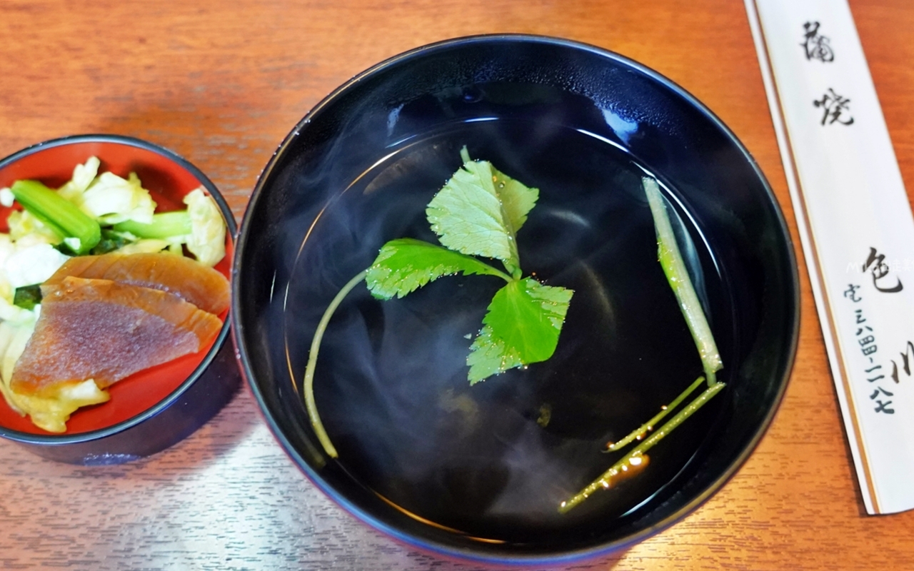 【日本】 東京淺草 雷門 うなぎ 色川｜淺草人氣排隊店，經營163年的鰻魚飯老店，一天只營業2.5小時超有個性。