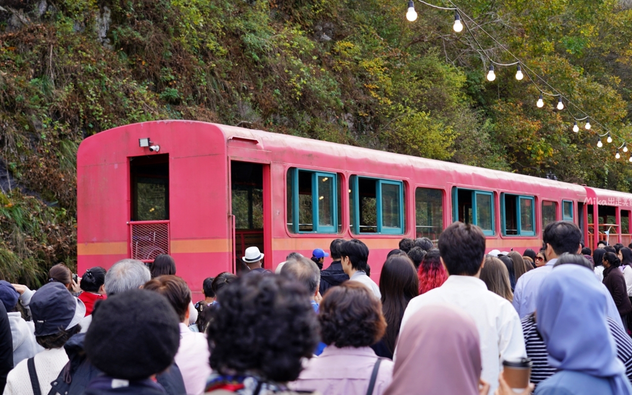 【韓國】春川 江村 鐵道主題公園｜深度遊覽美麗北漢江的京春線舊鐵道自行車之旅，沿途有不同主題隧道與山巒湖景相伴。