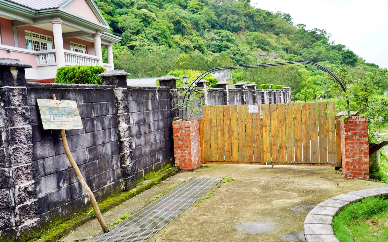 【桃園】龍潭 青山吉田｜橘子園裡超秘境，有夠難找，預約制木屋咖啡。