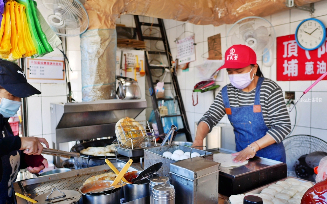 【宜蘭】 頭城 阿嬤蔥油餅｜在地排隊人氣蔥油餅，酥脆軟Q餅皮有麻糬口感，雙蛋加持更美味。