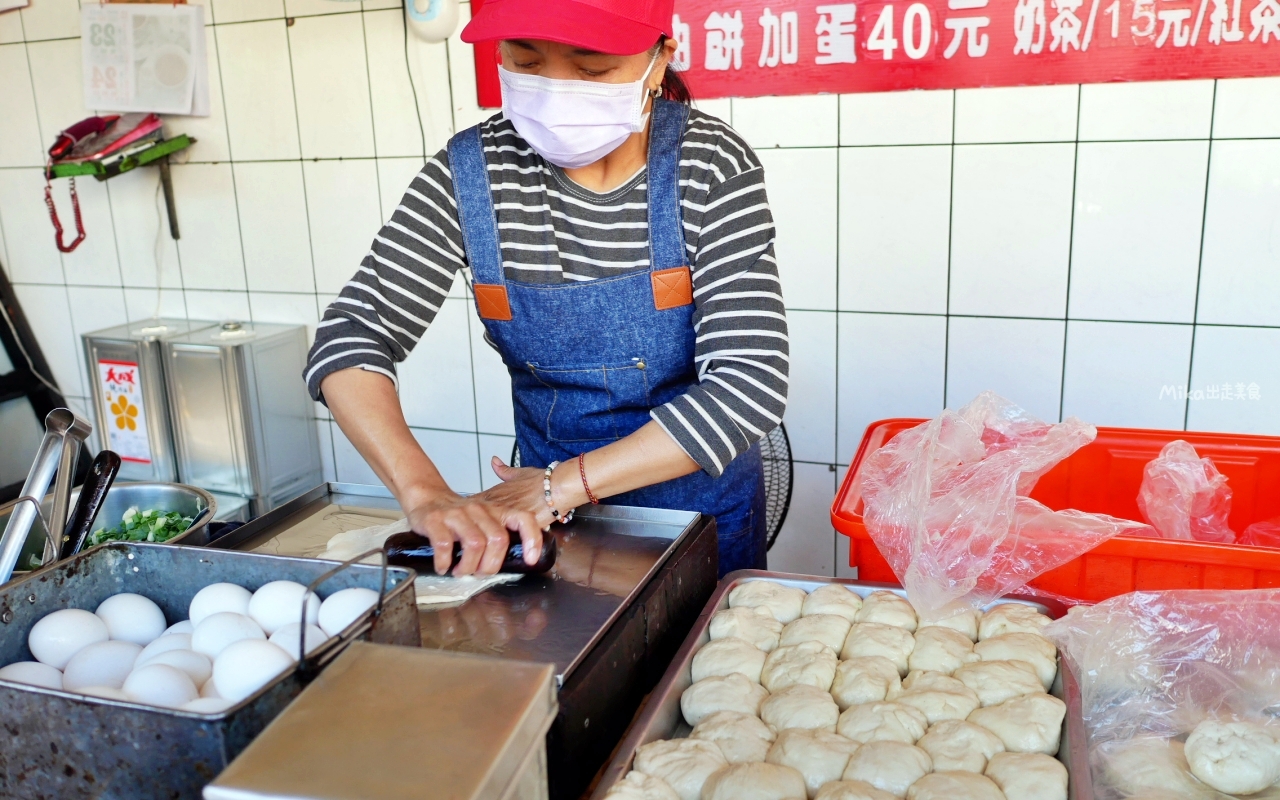 【宜蘭】 頭城 阿嬤蔥油餅｜在地排隊人氣蔥油餅，酥脆軟Q餅皮有麻糬口感，雙蛋加持更美味。