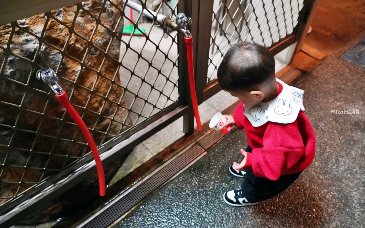 【台中】 龍井 三陽玉府天宮 (龍井天公廟)｜全台最大的天公廟！拜天公超霸氣， 用超巨大 比人還高的龍香及香爐，有夠狂。