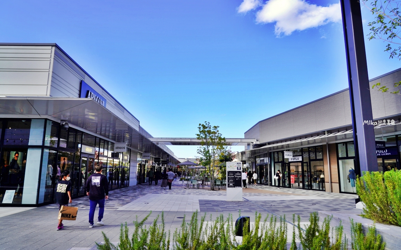 【日本】 THE OUTLETS 北九州& AEON永旺夢樂城八幡東｜九州最大規模的購物天堂，近300多家商店，超級親子友善，還有折扣優惠攻略喔。