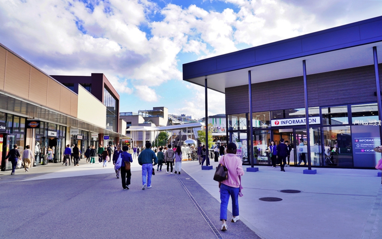 【日本】 THE OUTLETS 北九州& AEON永旺夢樂城八幡東｜九州最大規模的購物天堂，近300多家商店，超級親子友善，還有折扣優惠攻略喔。